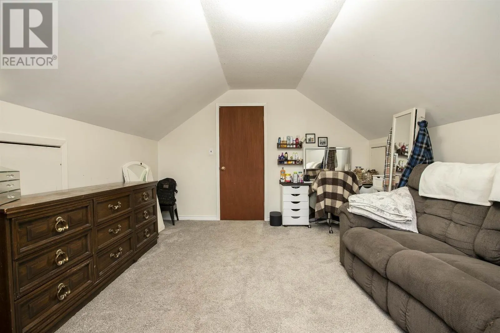 1426 Peoples RD