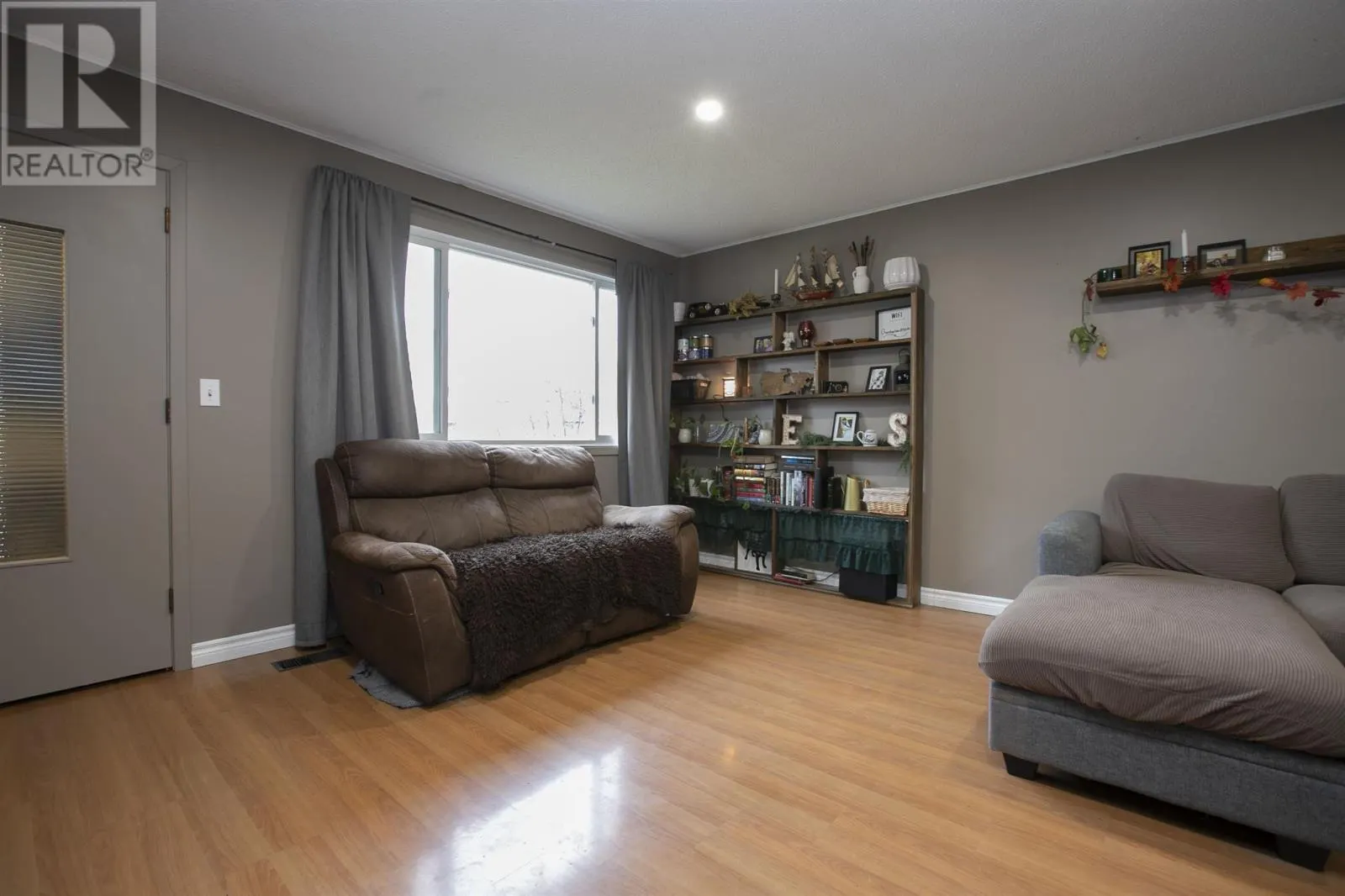 1426 Peoples RD