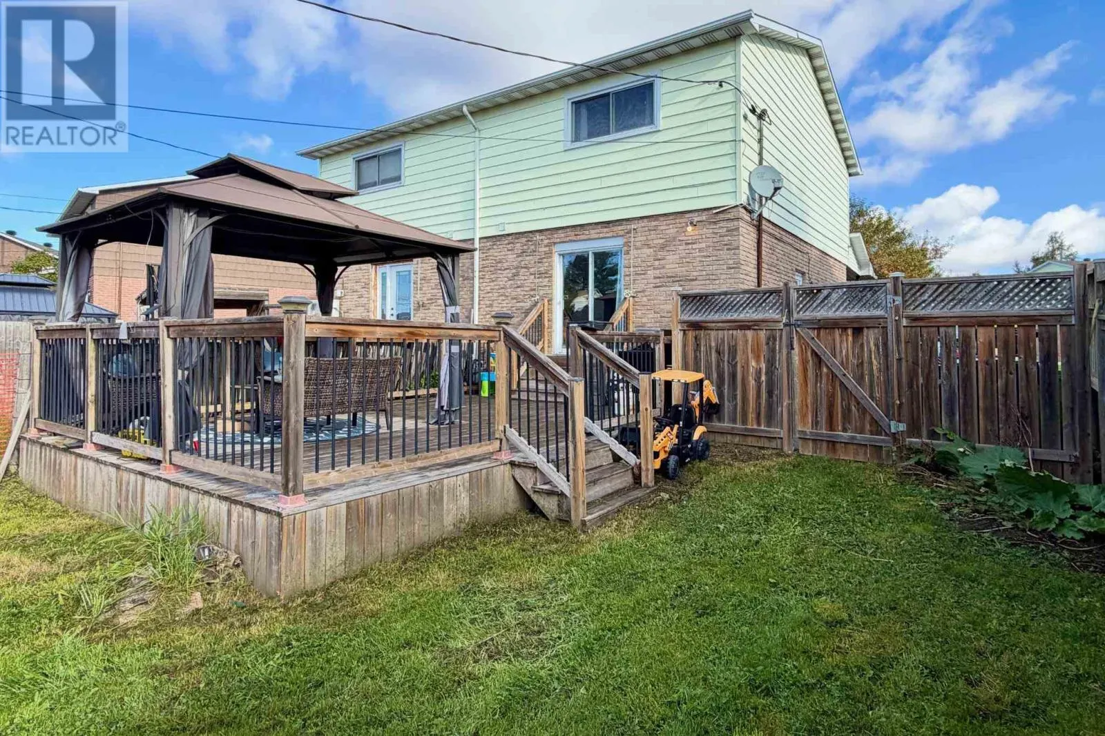 51 Alden RD