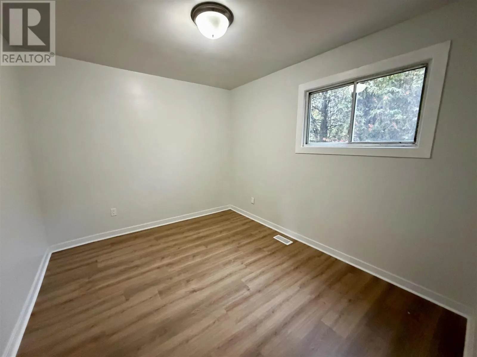 529 Northland RD