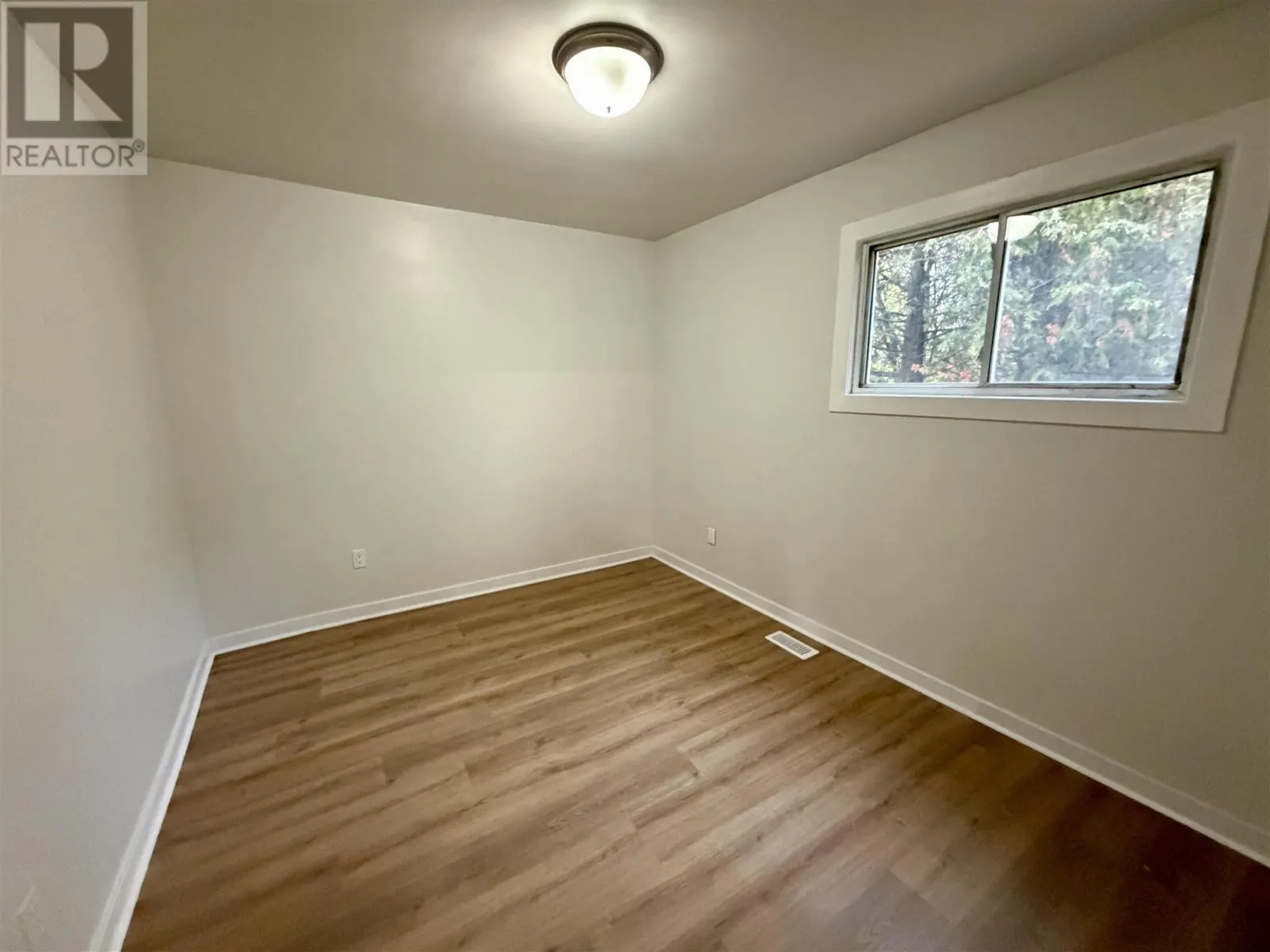 529 Northland RD