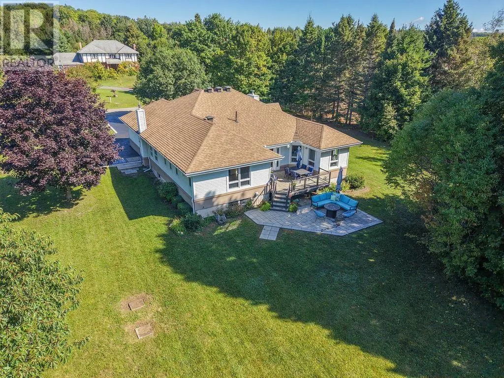 63 Mount Pleasant CT