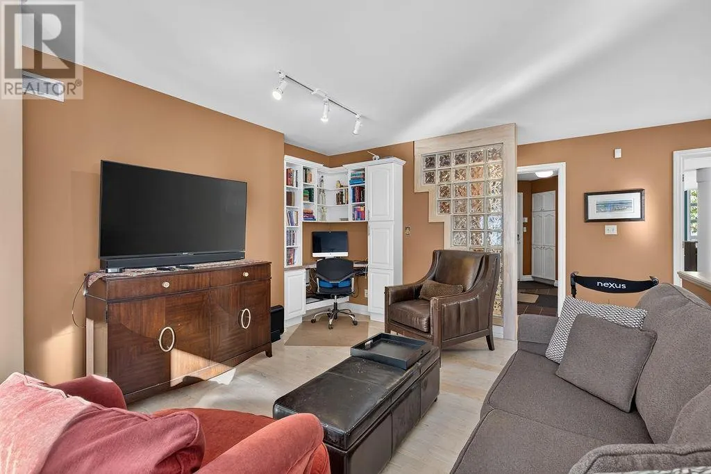 63 Mount Pleasant CT