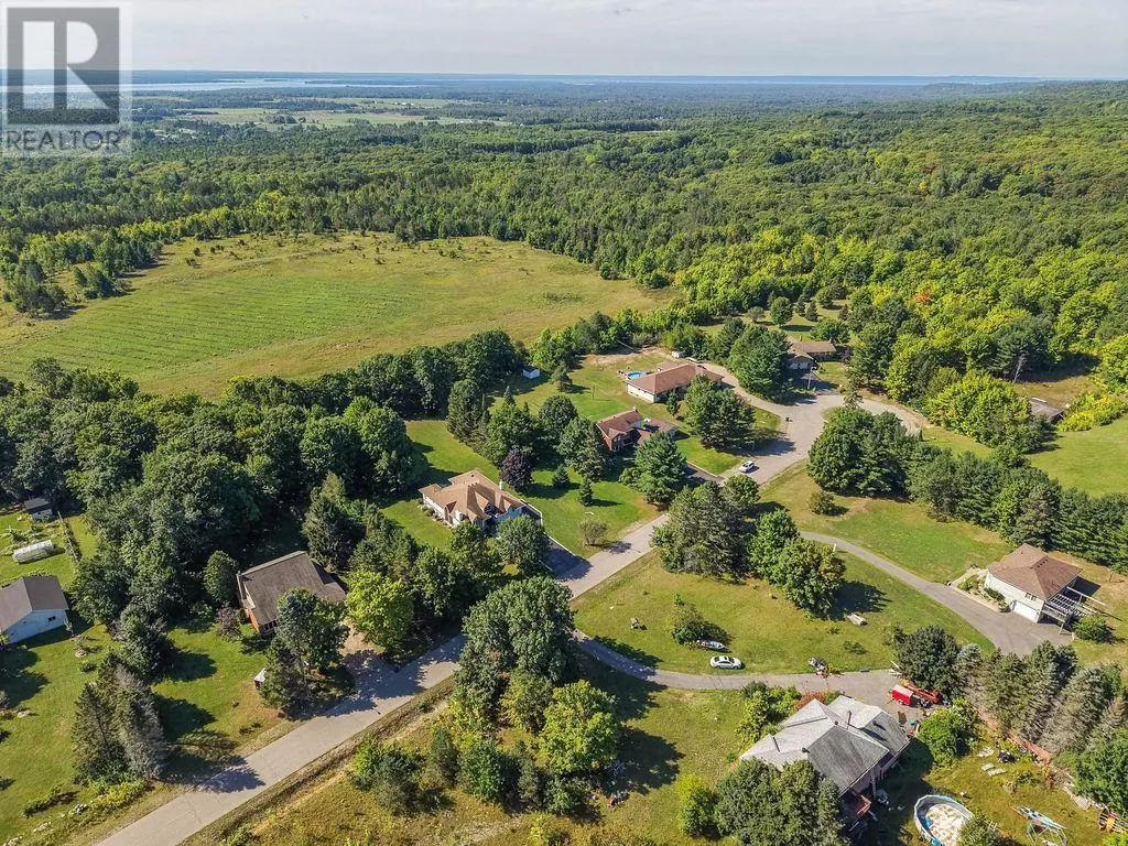 63 Mount Pleasant CT