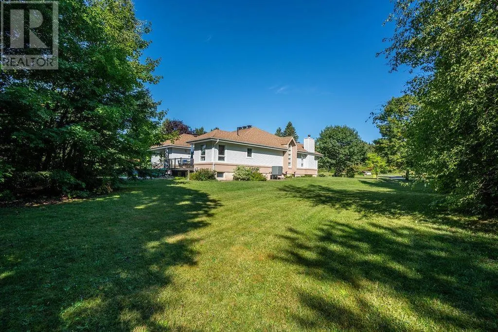 63 Mount Pleasant CT
