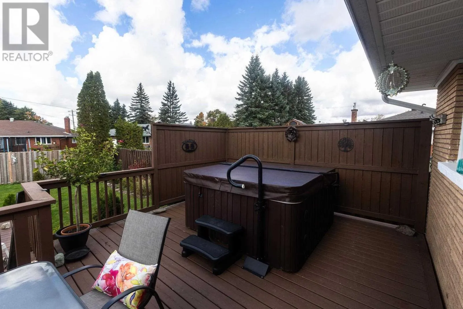29 Routledge AVE