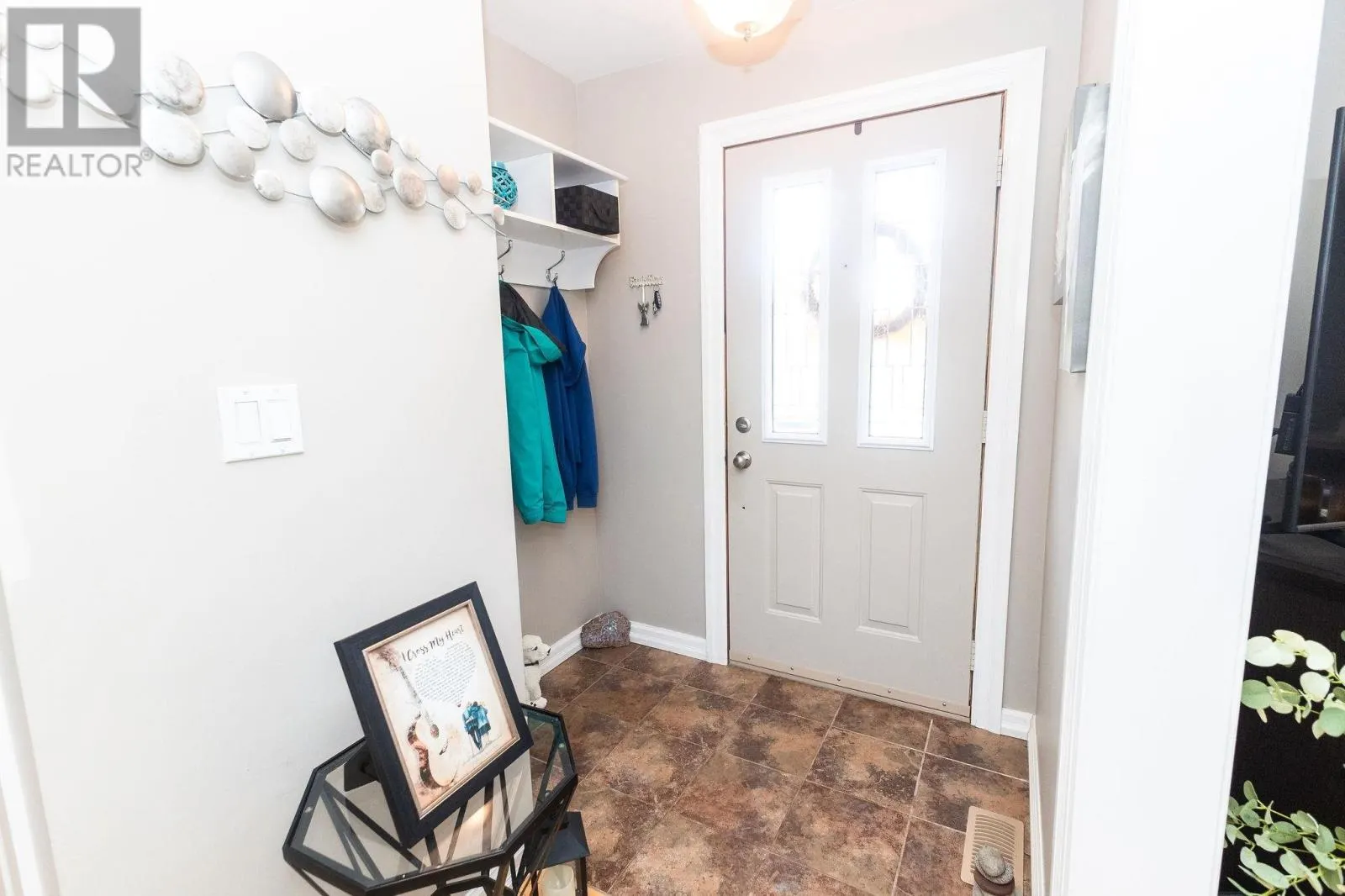 29 Routledge AVE