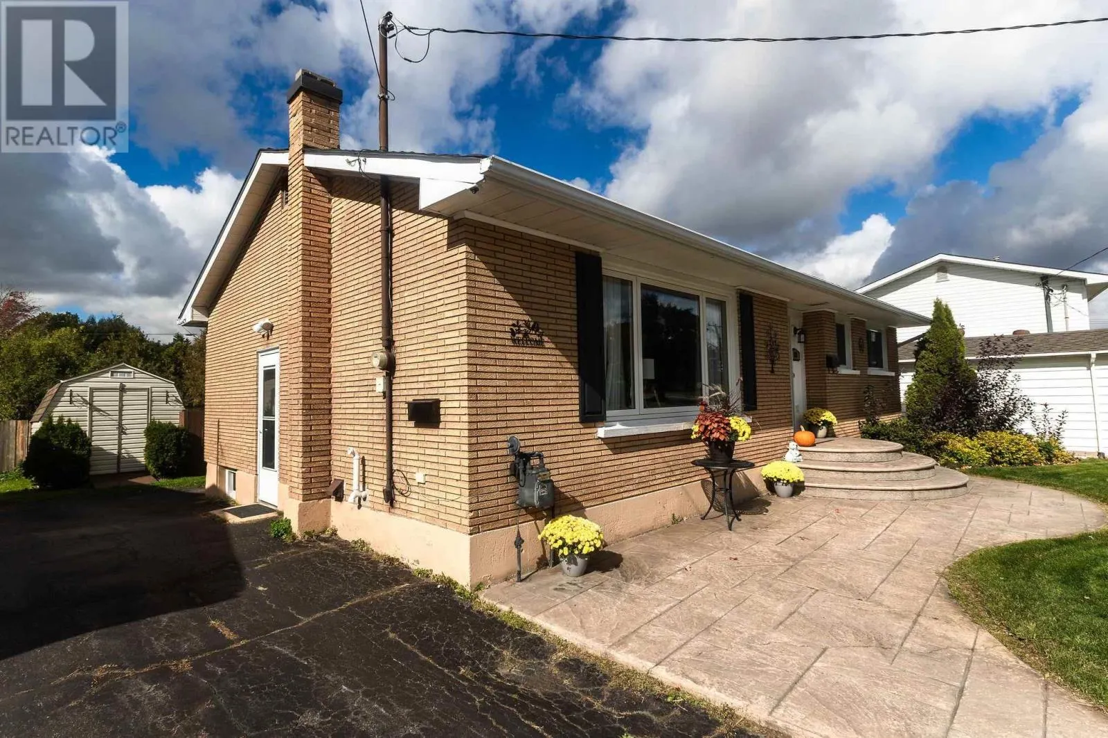 29 Routledge AVE