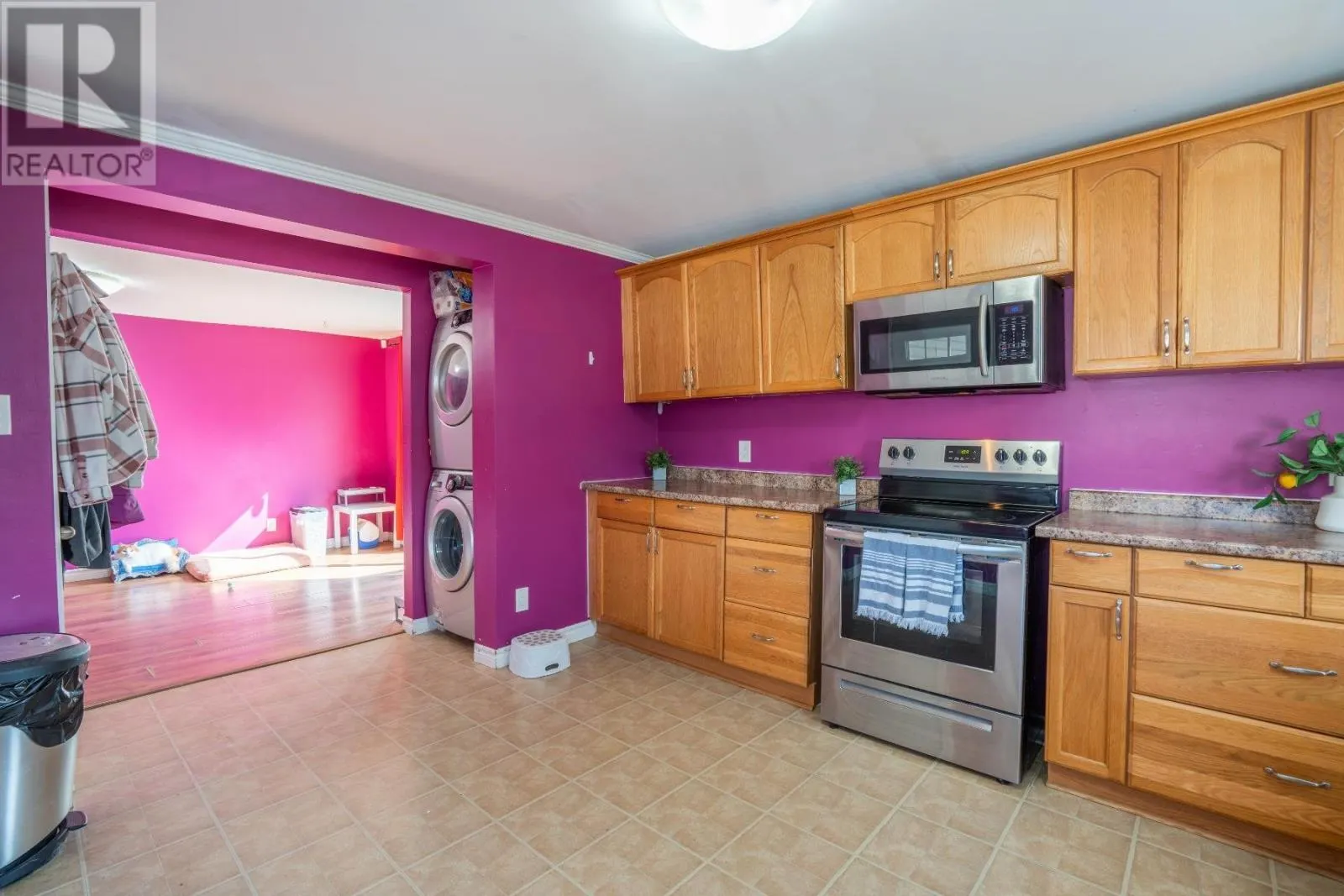 332 Bruce ST