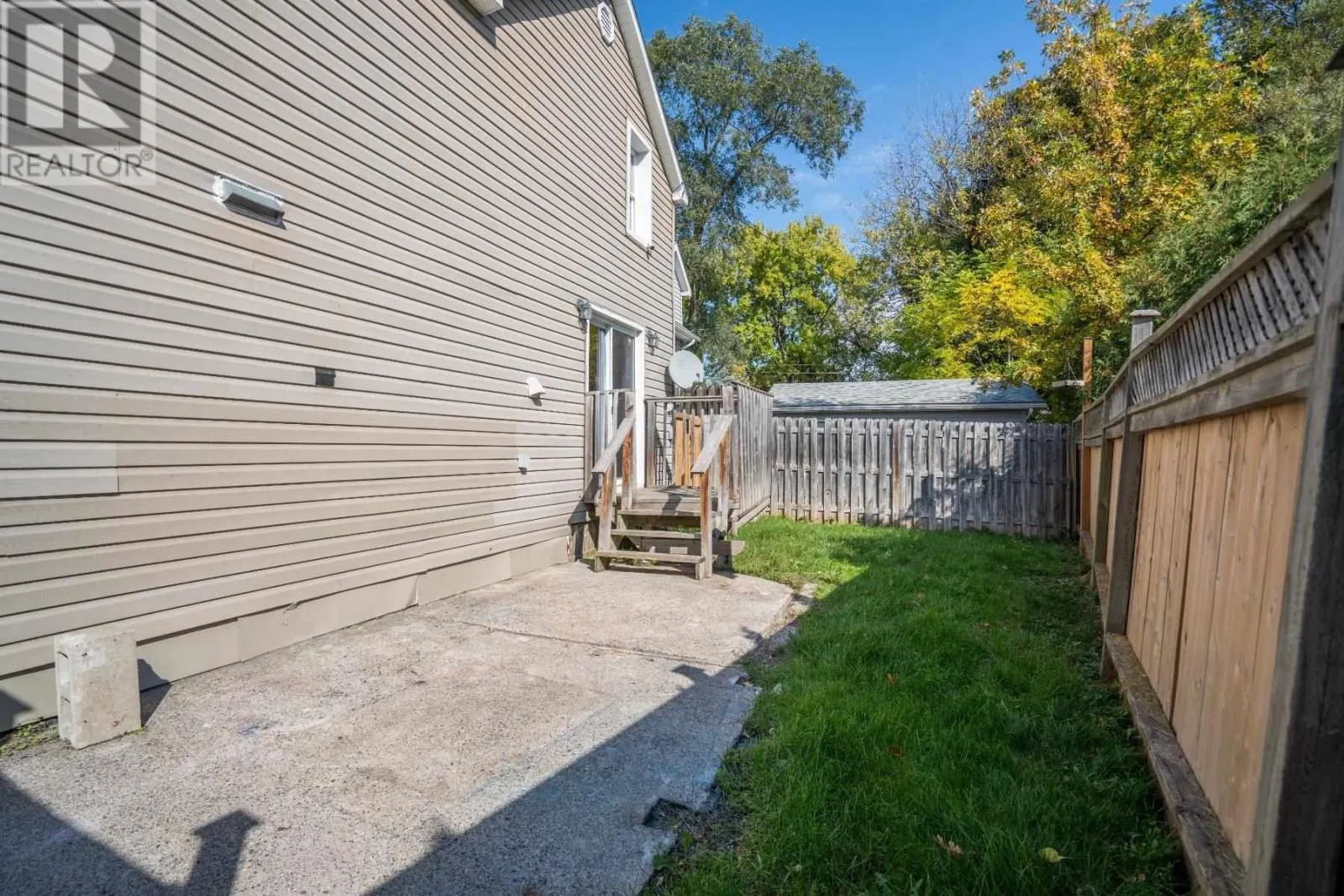 332 Bruce ST