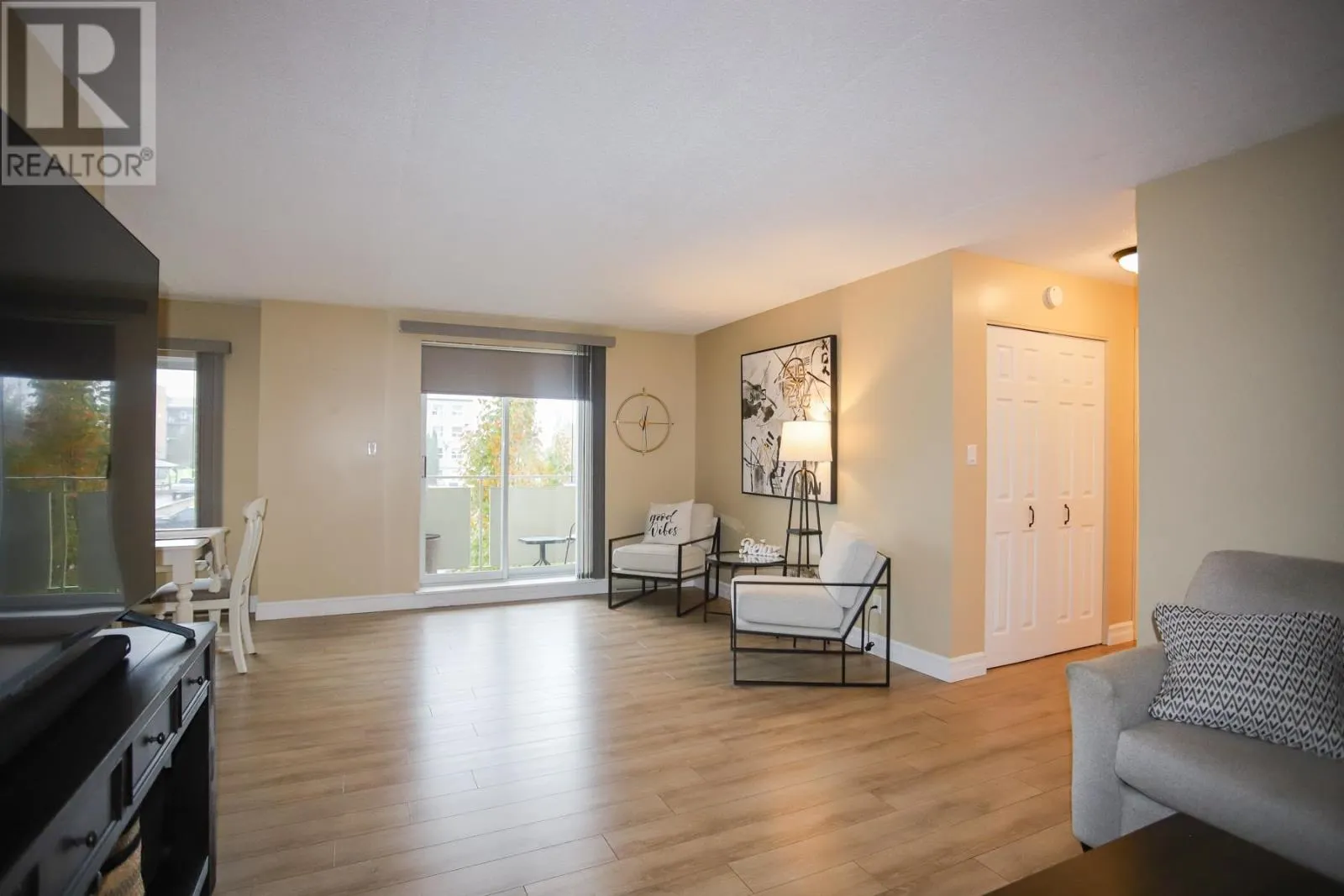 206 Breton RD # 7