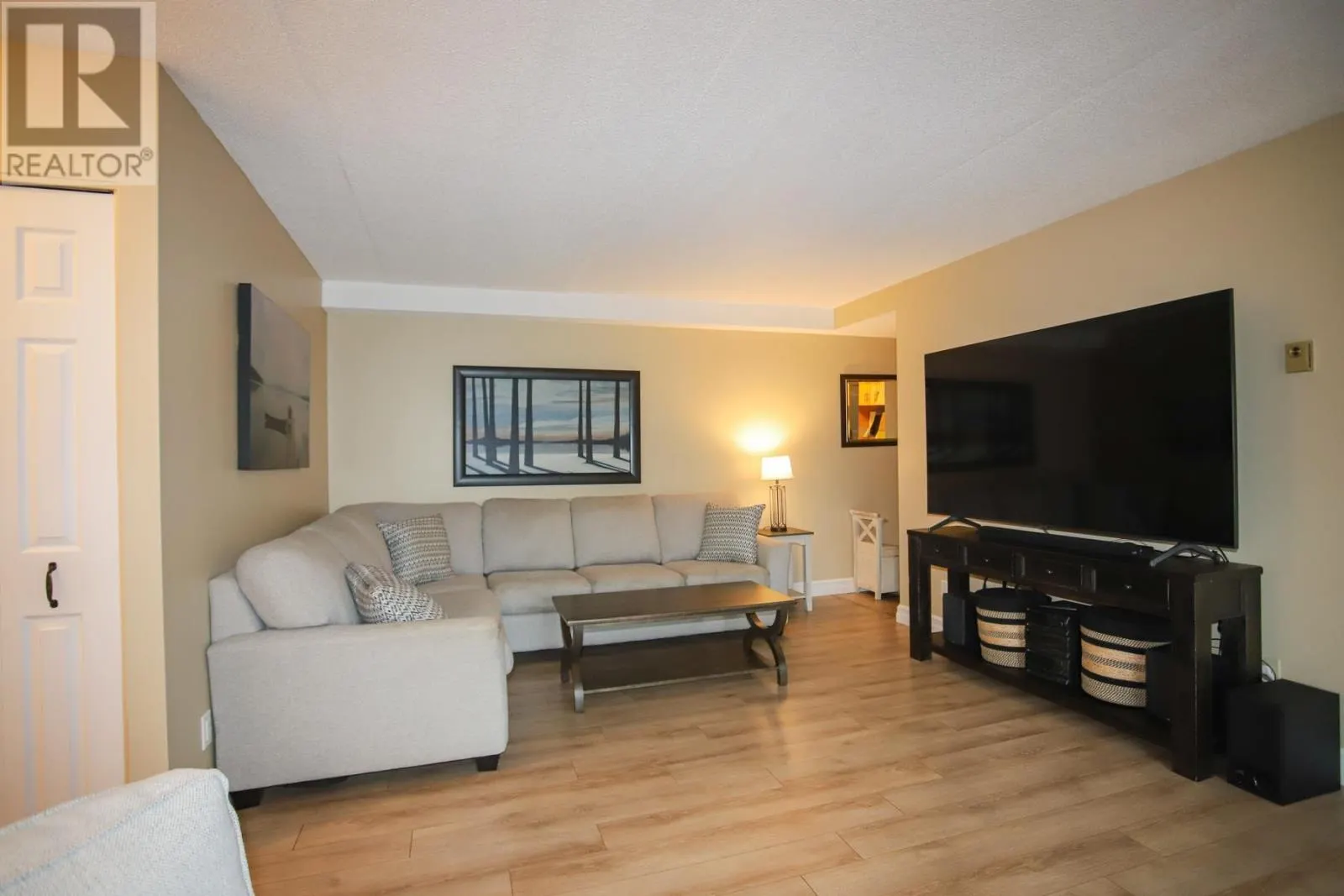 206 Breton RD # 7