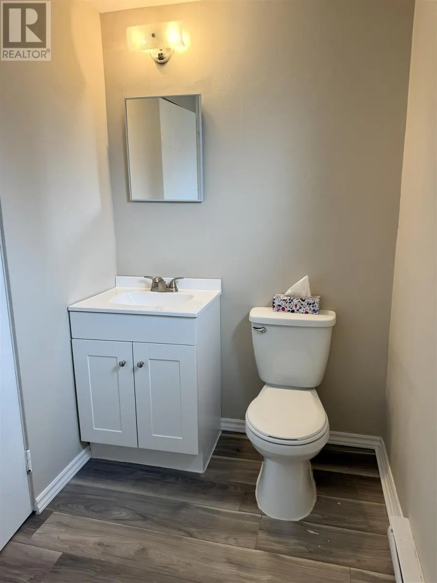 23 Mississauga AVE # 6