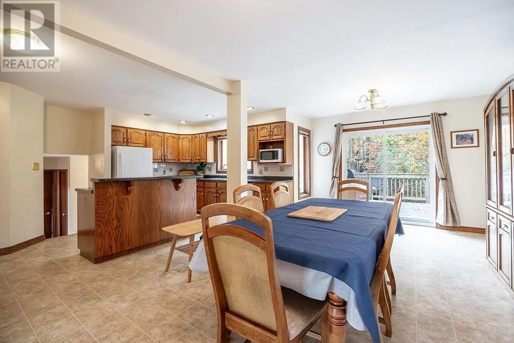 123 Palomino DR