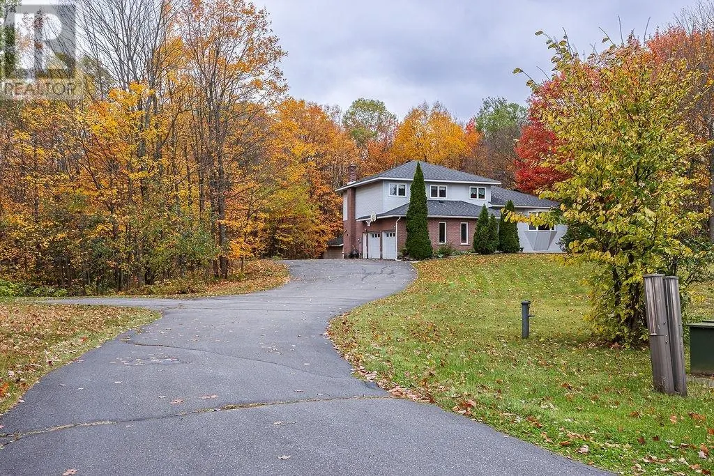 123 Palomino DR
