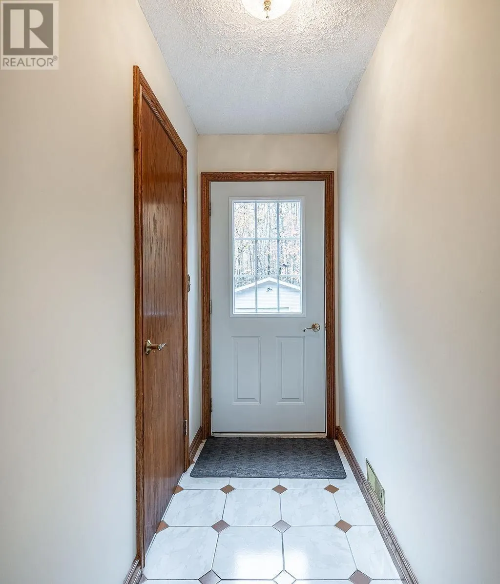 123 Palomino DR