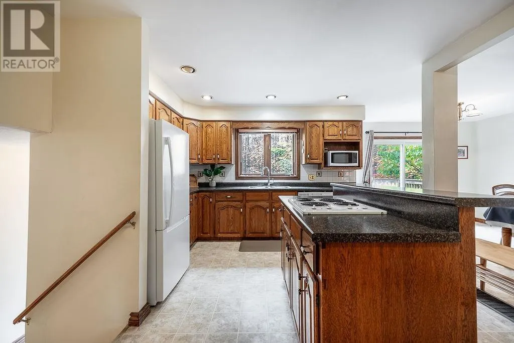 123 Palomino DR