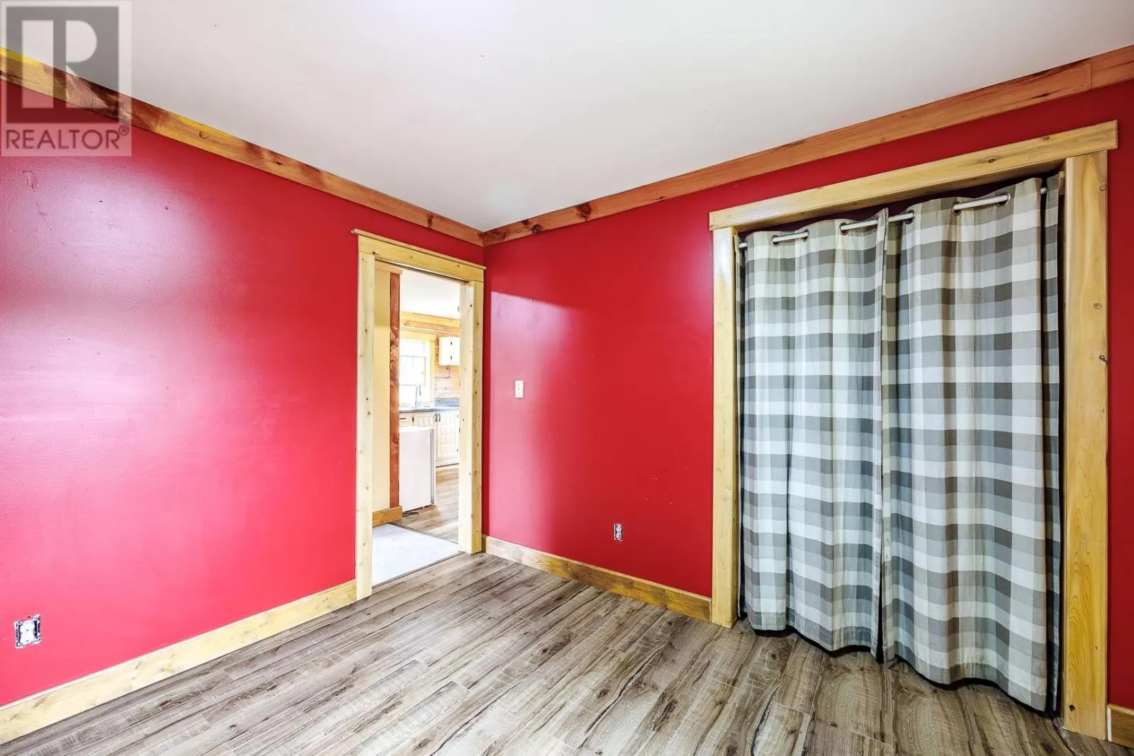 144 Walker RD