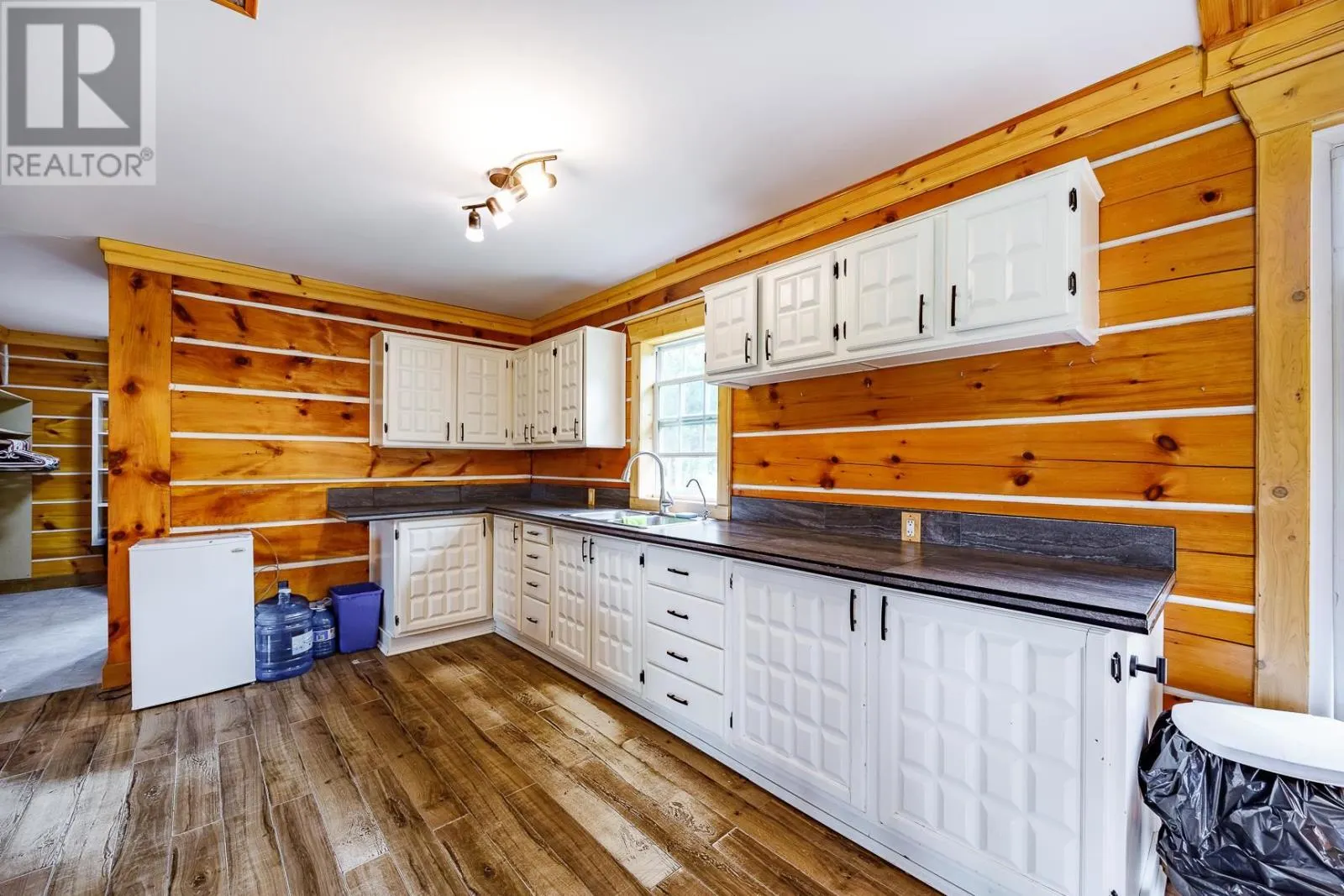 144 Walker RD