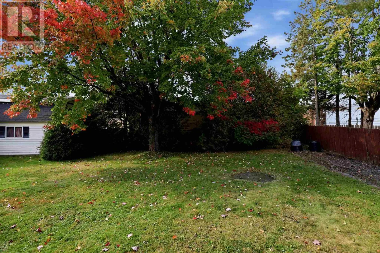 187 Country Club PL