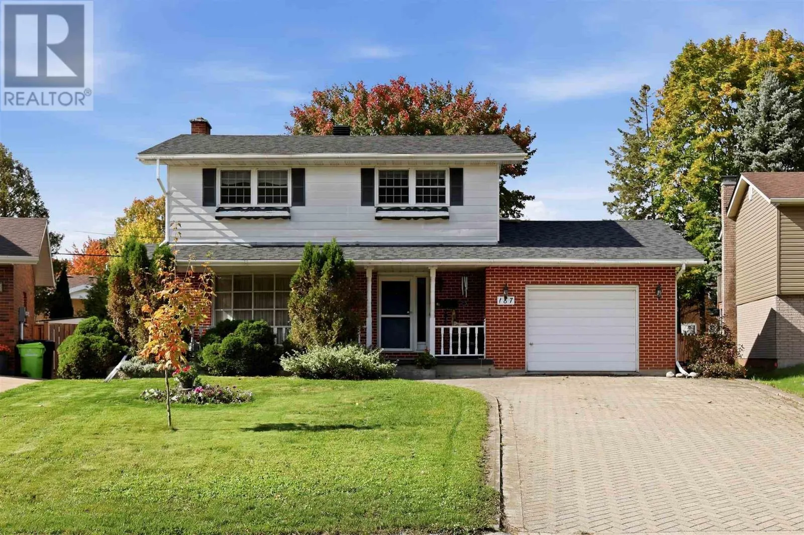 187 Country Club PL