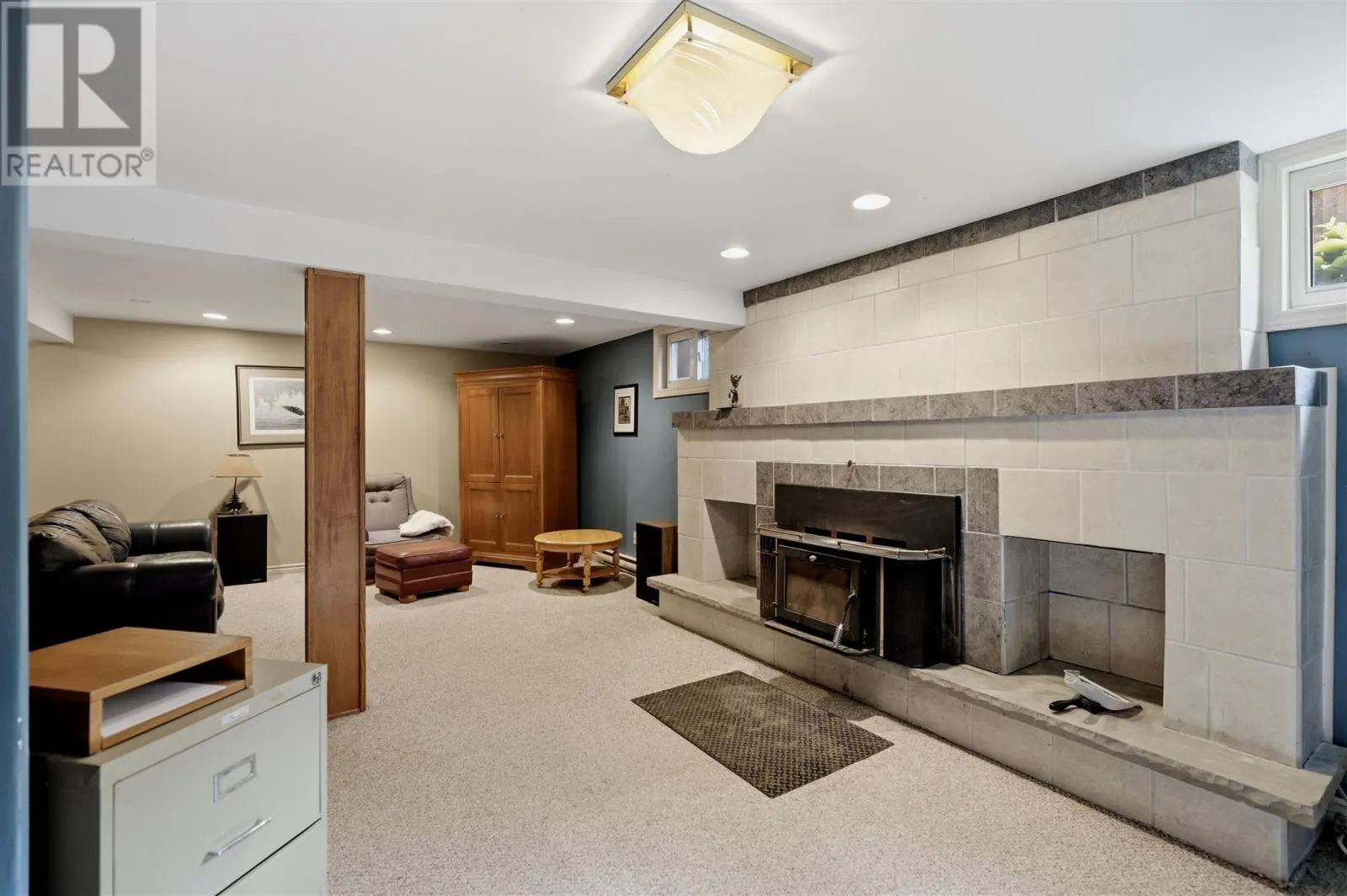 187 Country Club PL