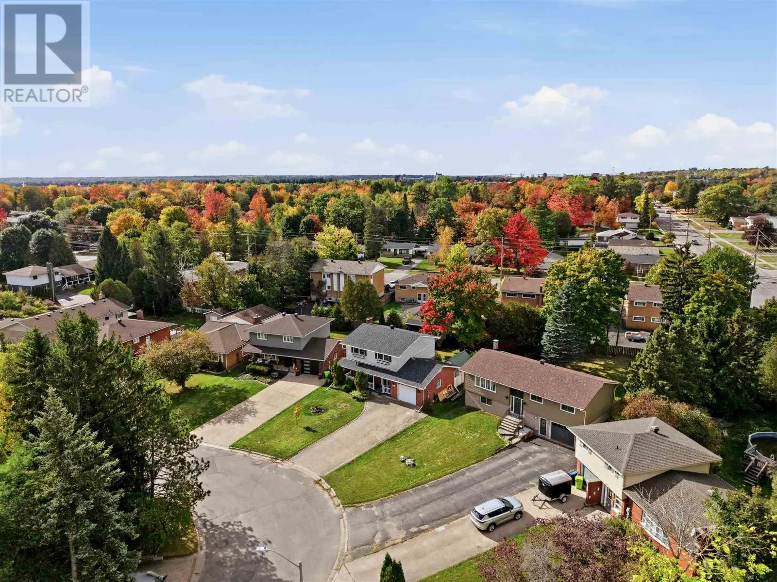 187 Country Club PL