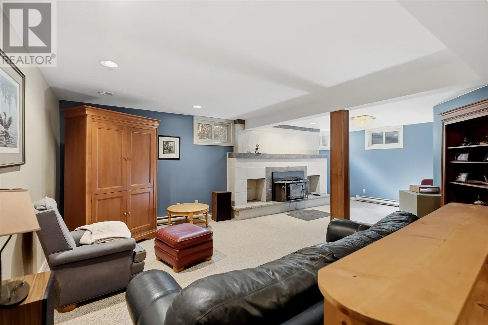 187 Country Club PL