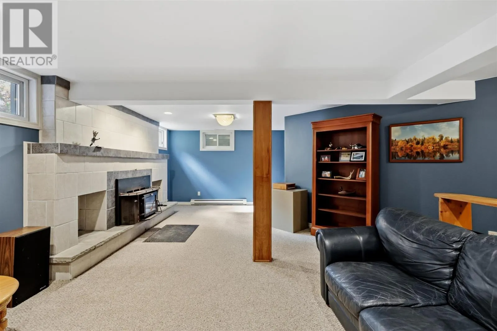 187 Country Club PL
