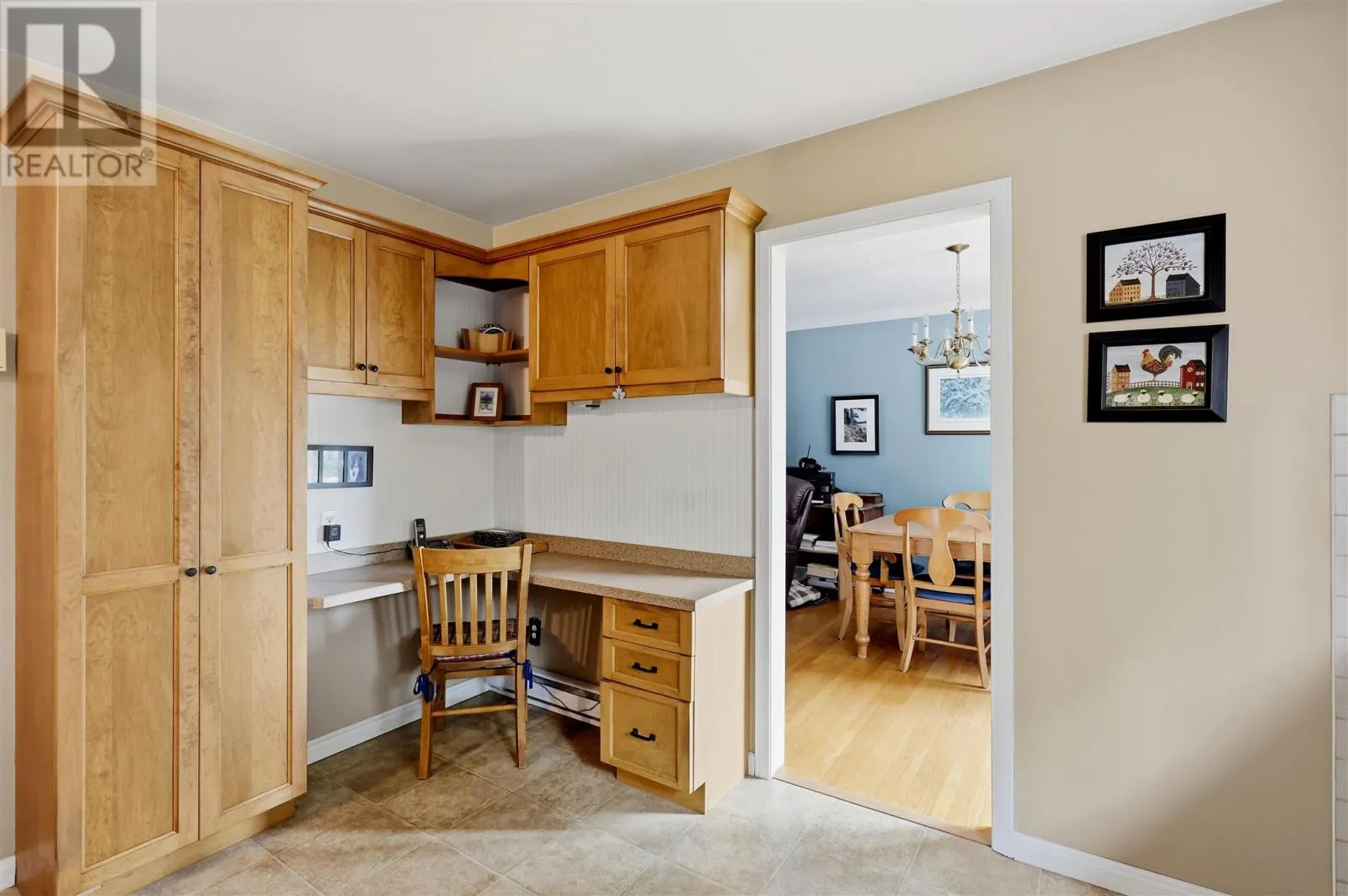 187 Country Club PL