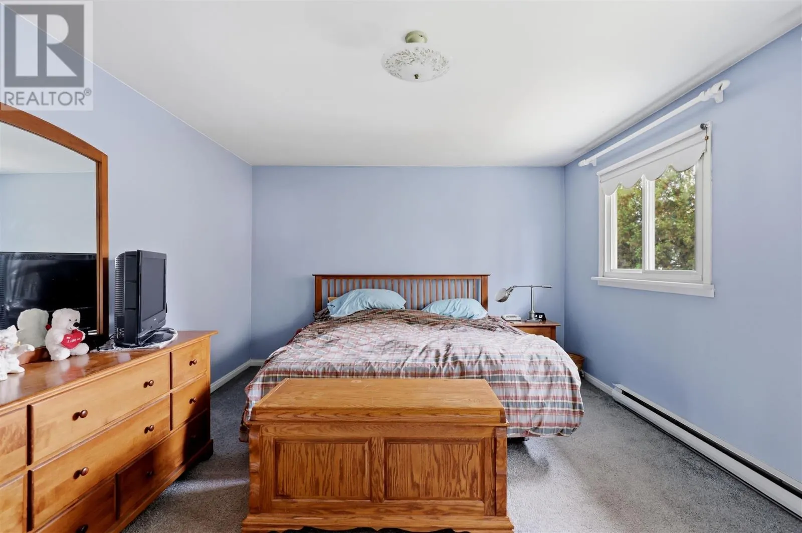 187 Country Club PL