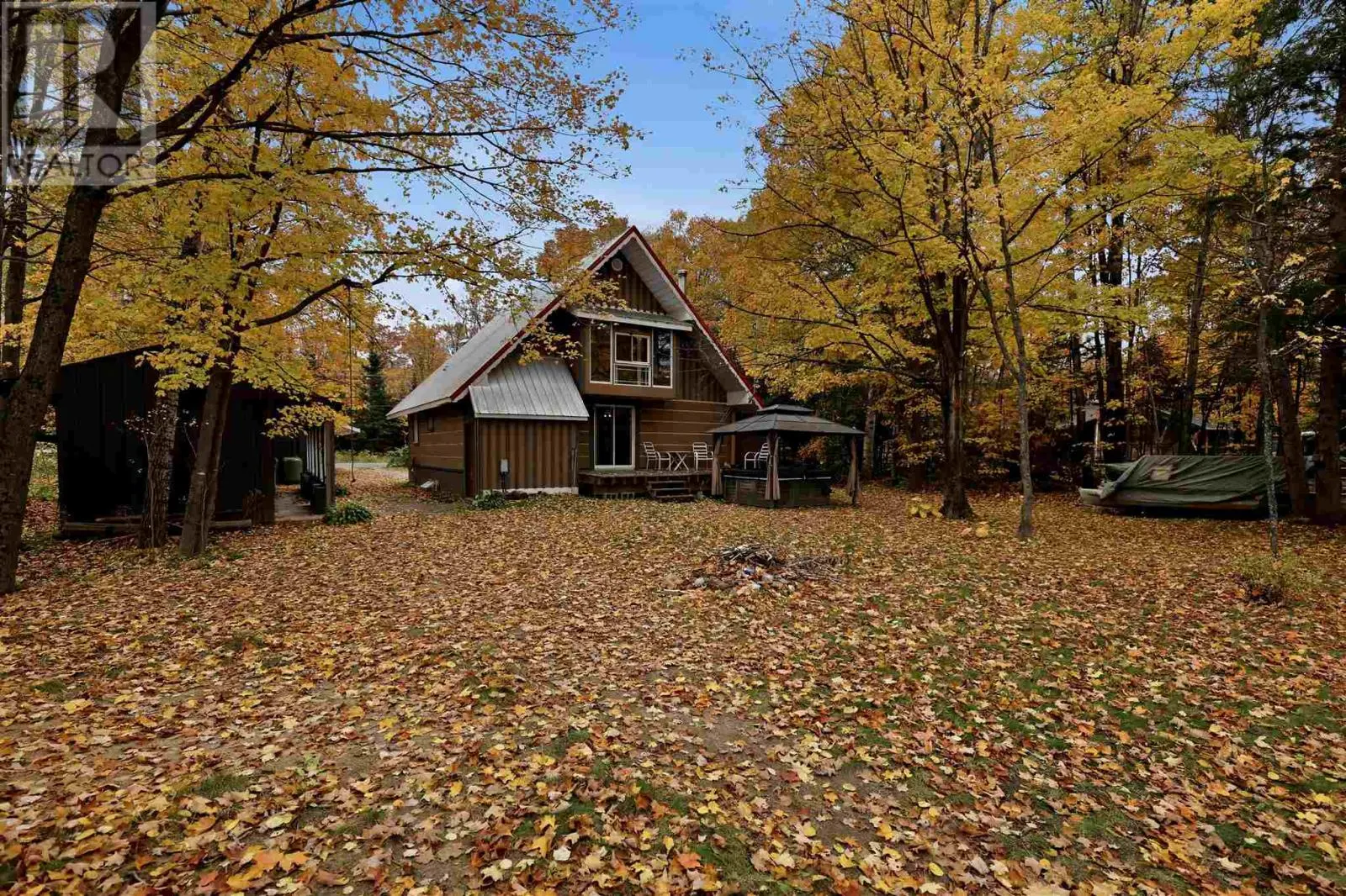 816 Pine Shores RD