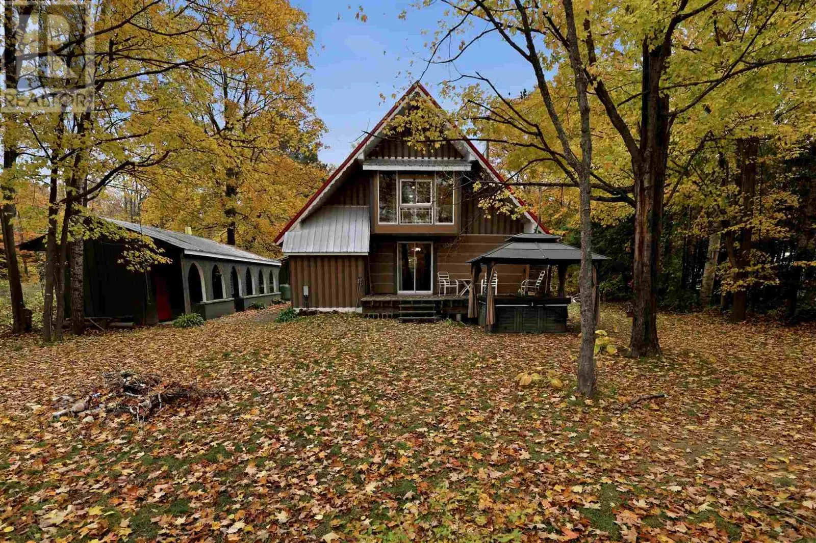 816 Pine Shores RD
