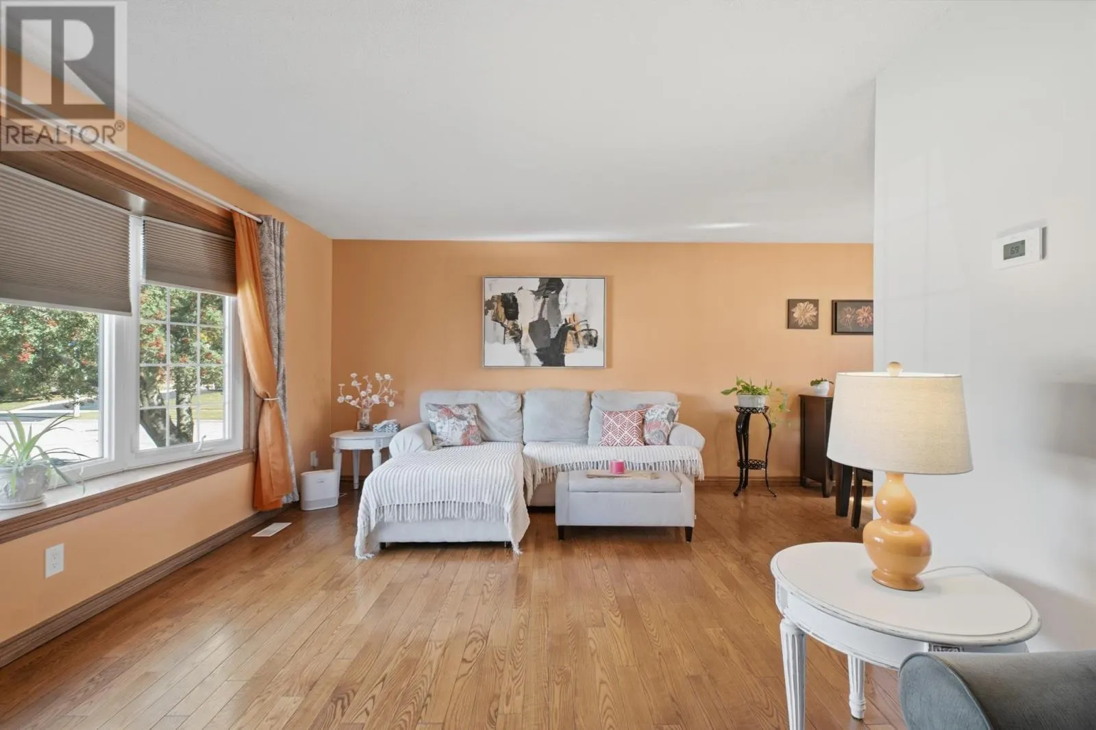70 Country Club PL