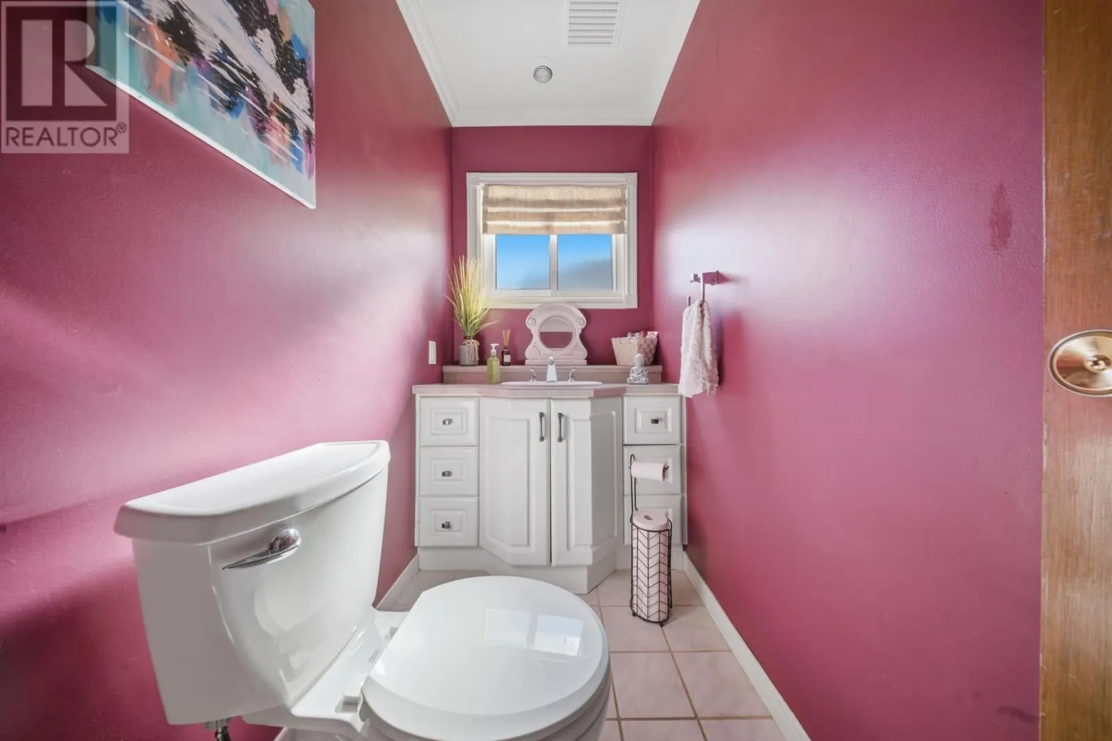 70 Country Club PL