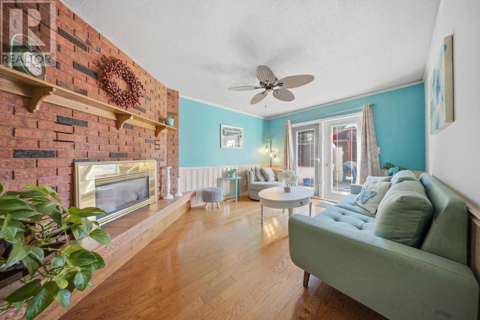 70 Country Club PL