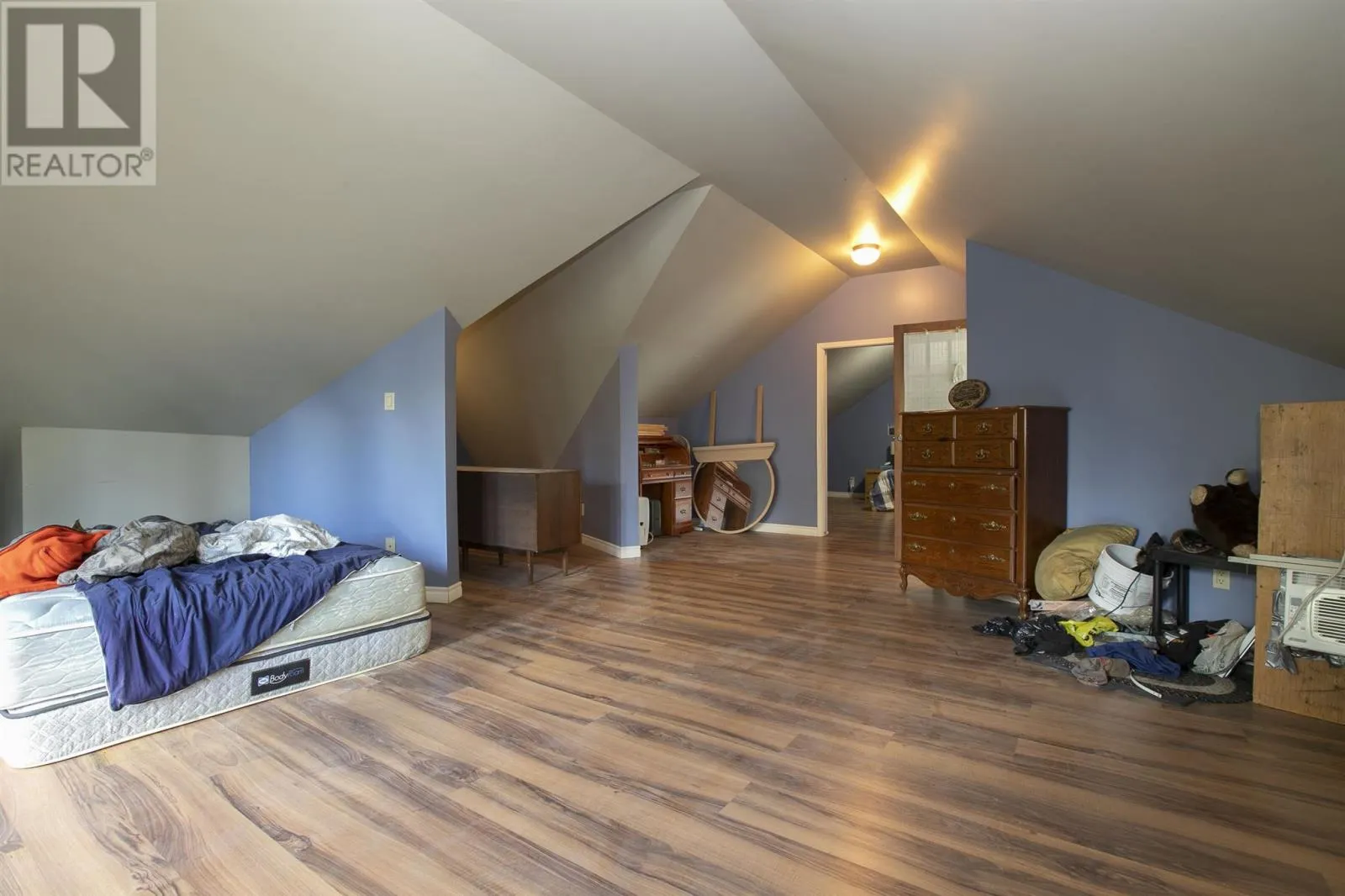 696 Lakeshore DR S|Dennis Township