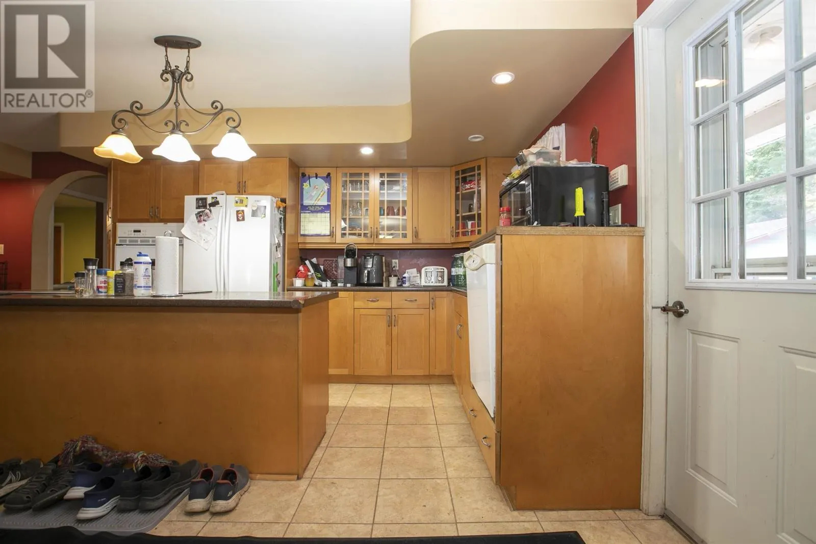 696 Lakeshore DR S|Dennis Township