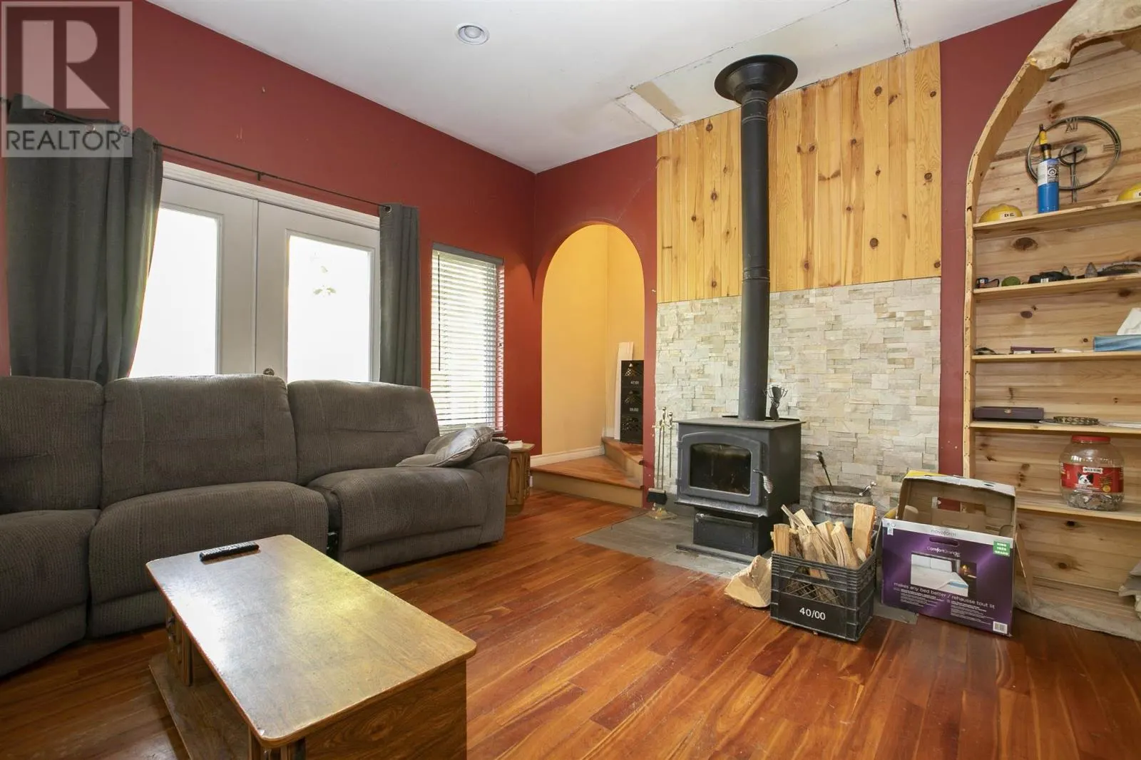 696 Lakeshore DR S|Dennis Township