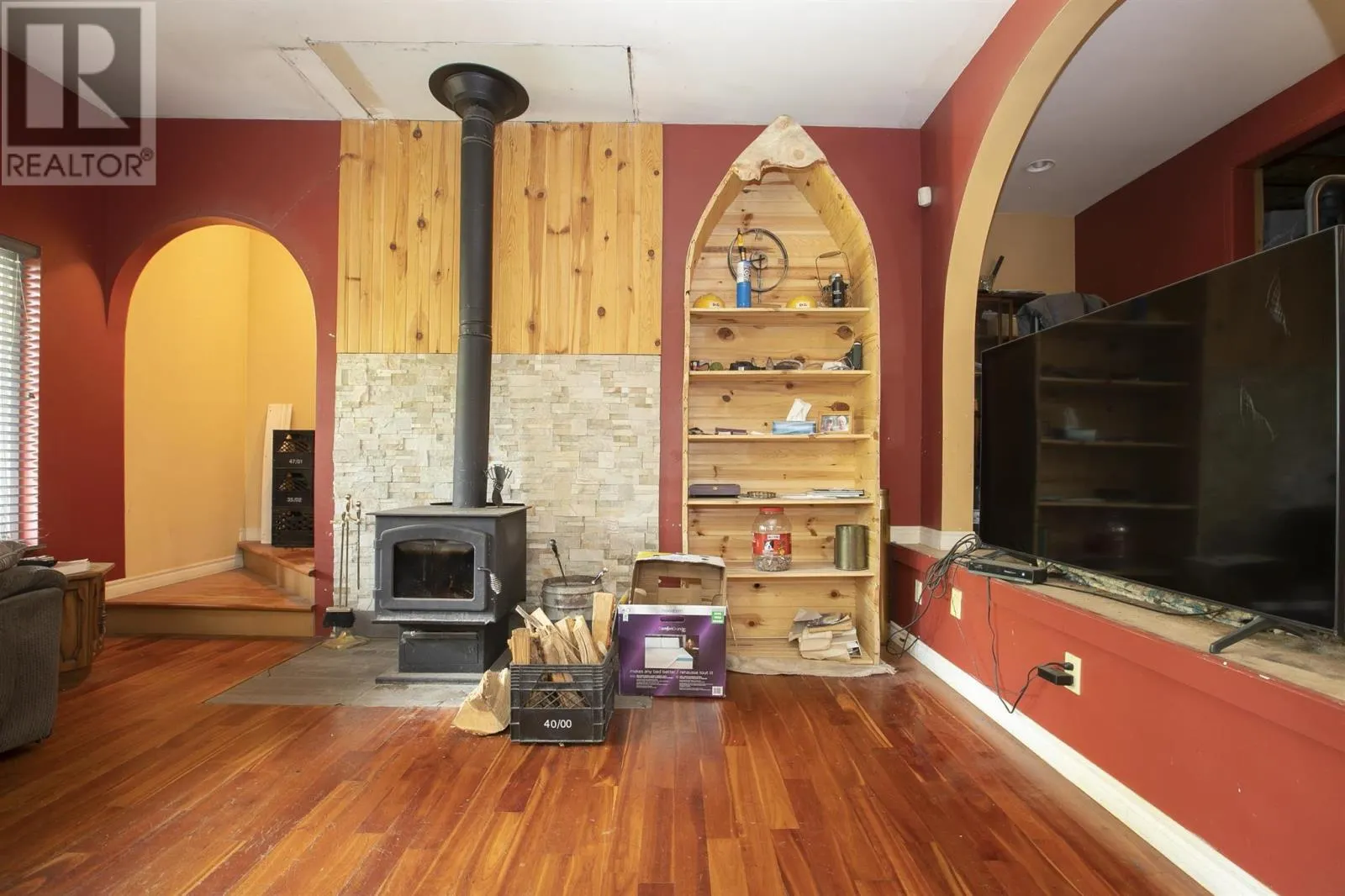 696 Lakeshore DR S|Dennis Township