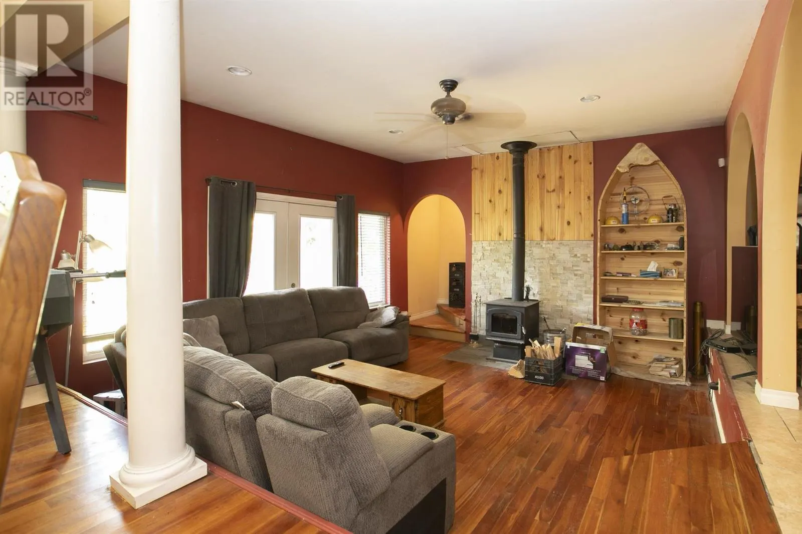 696 Lakeshore DR S|Dennis Township