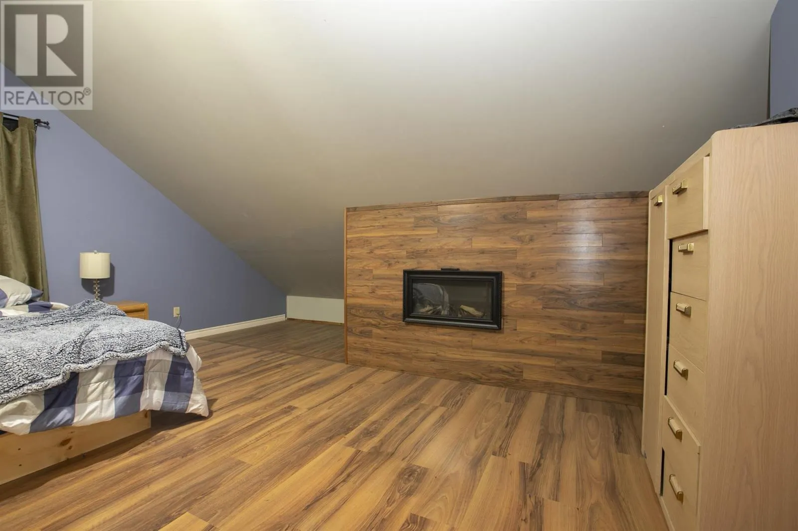 696 Lakeshore DR S|Dennis Township