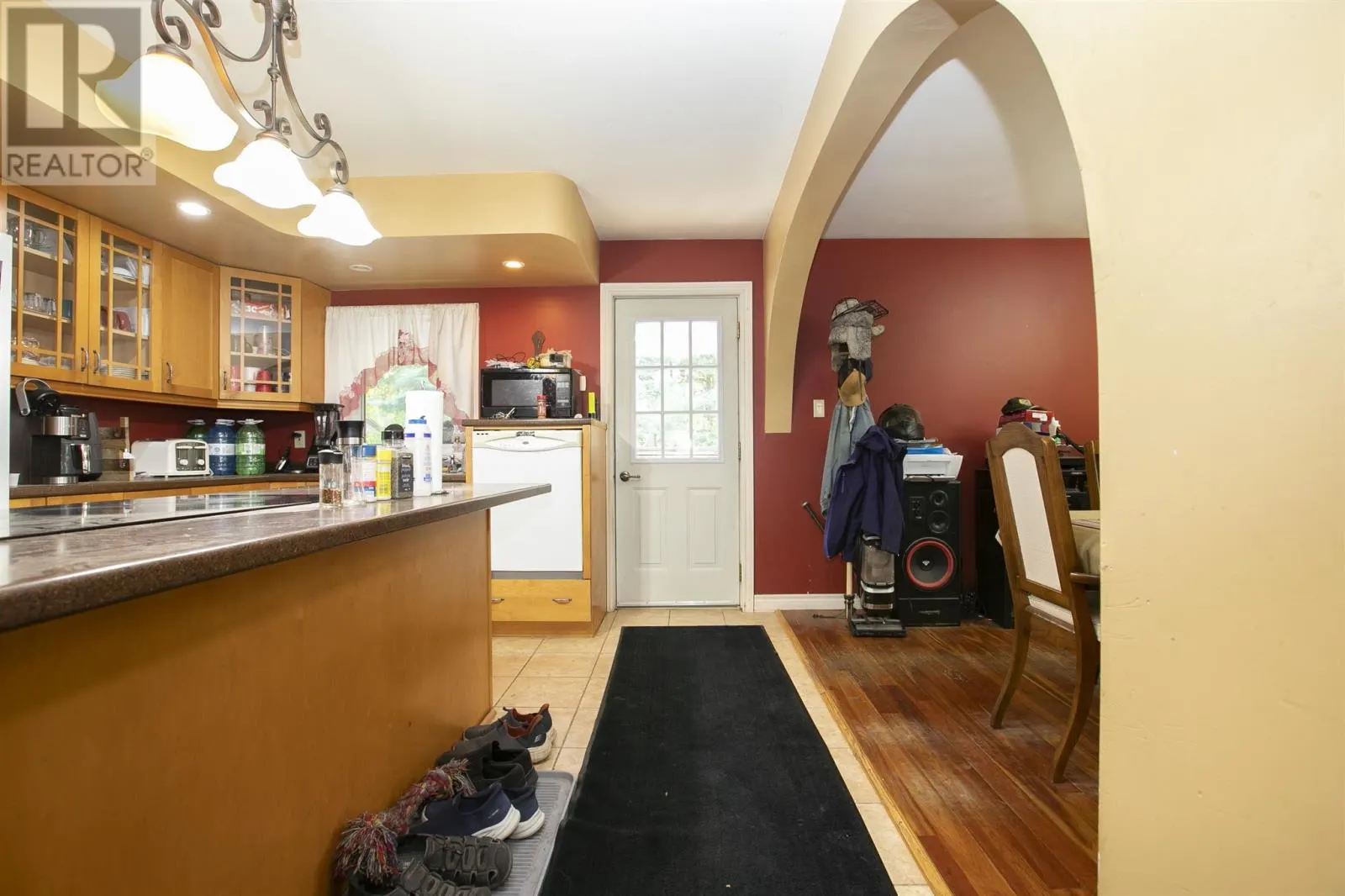 696 Lakeshore DR S|Dennis Township