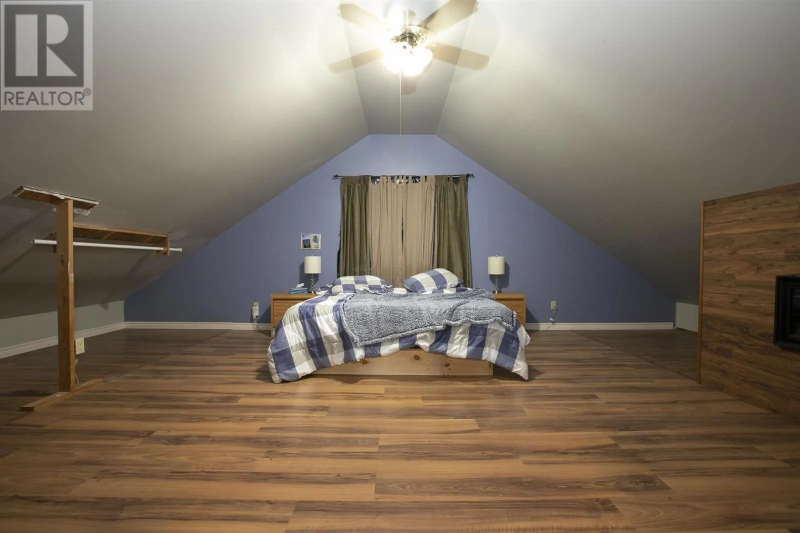 696 Lakeshore DR S|Dennis Township