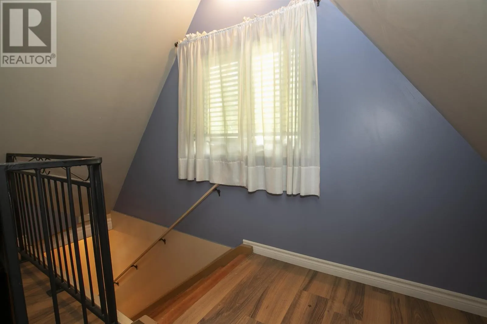 696 Lakeshore DR S|Dennis Township