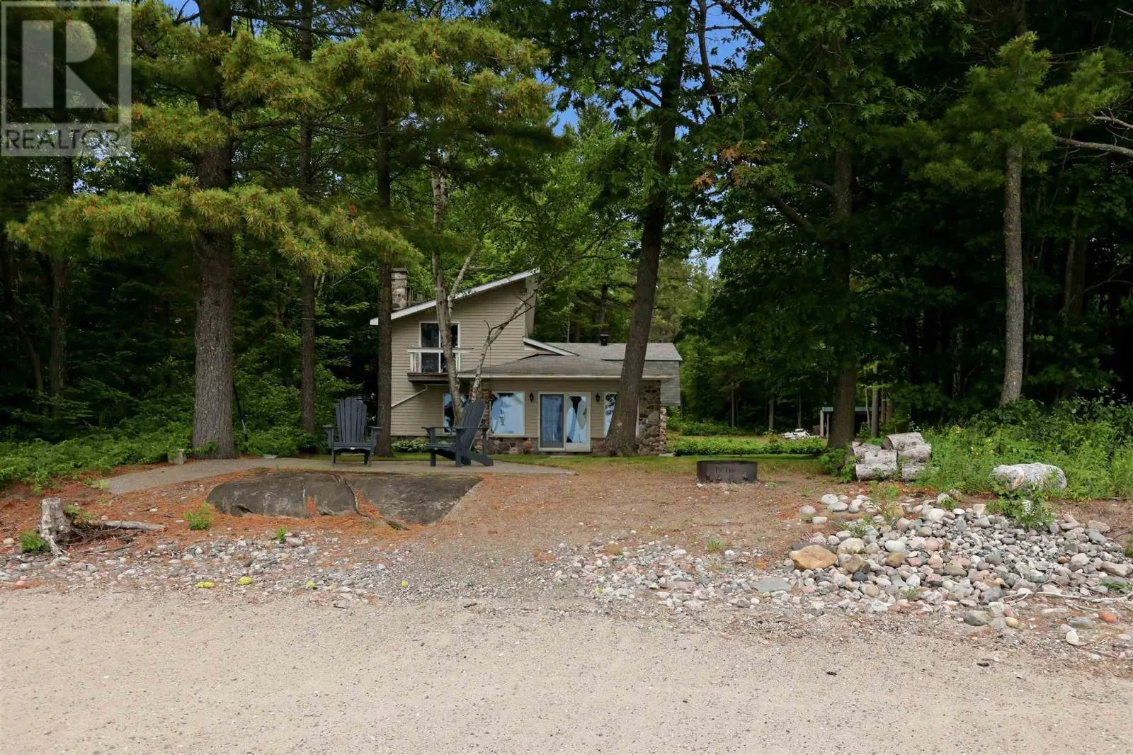 15 Dominion Park DR