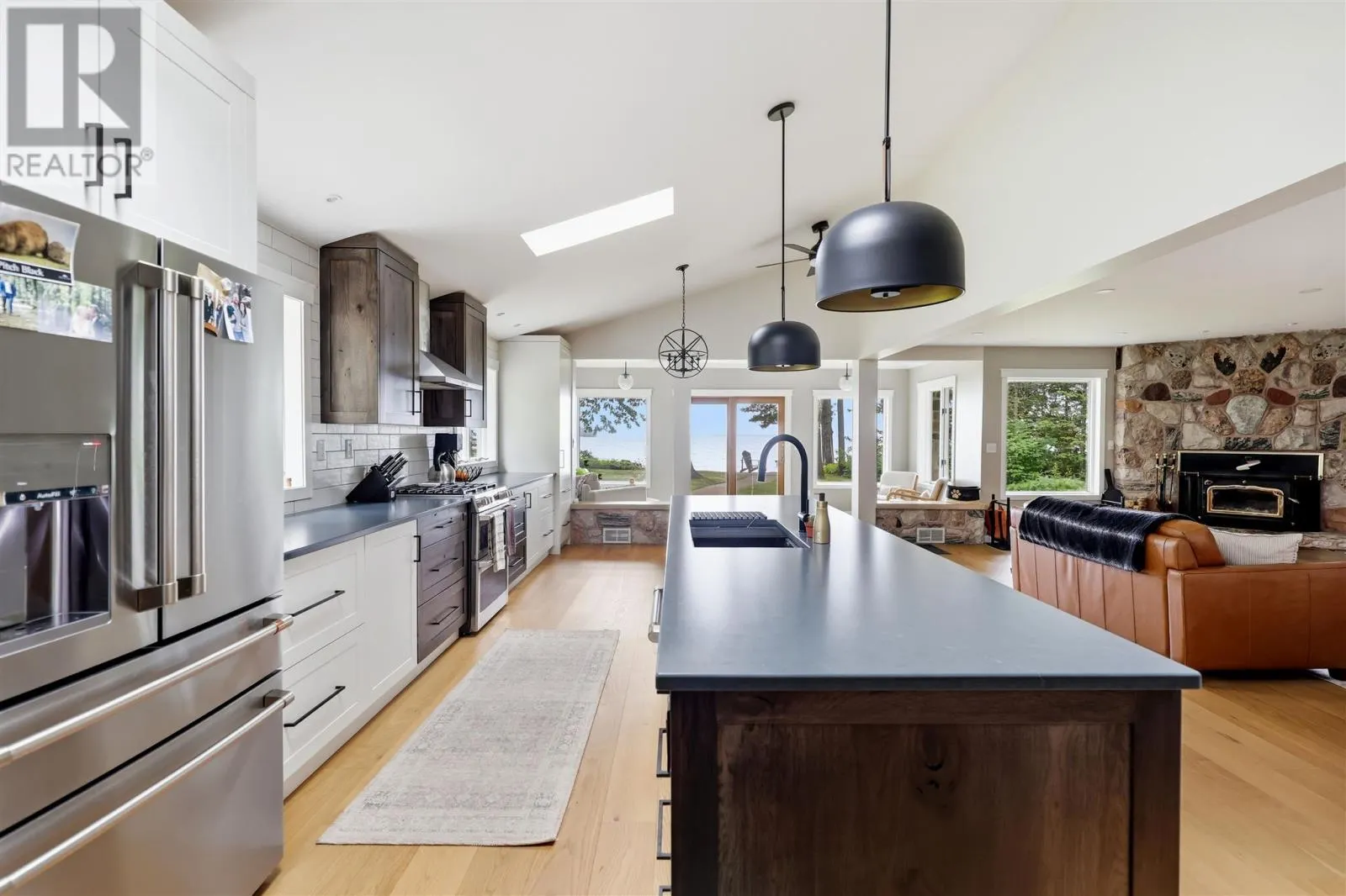 15 Dominion Park DR