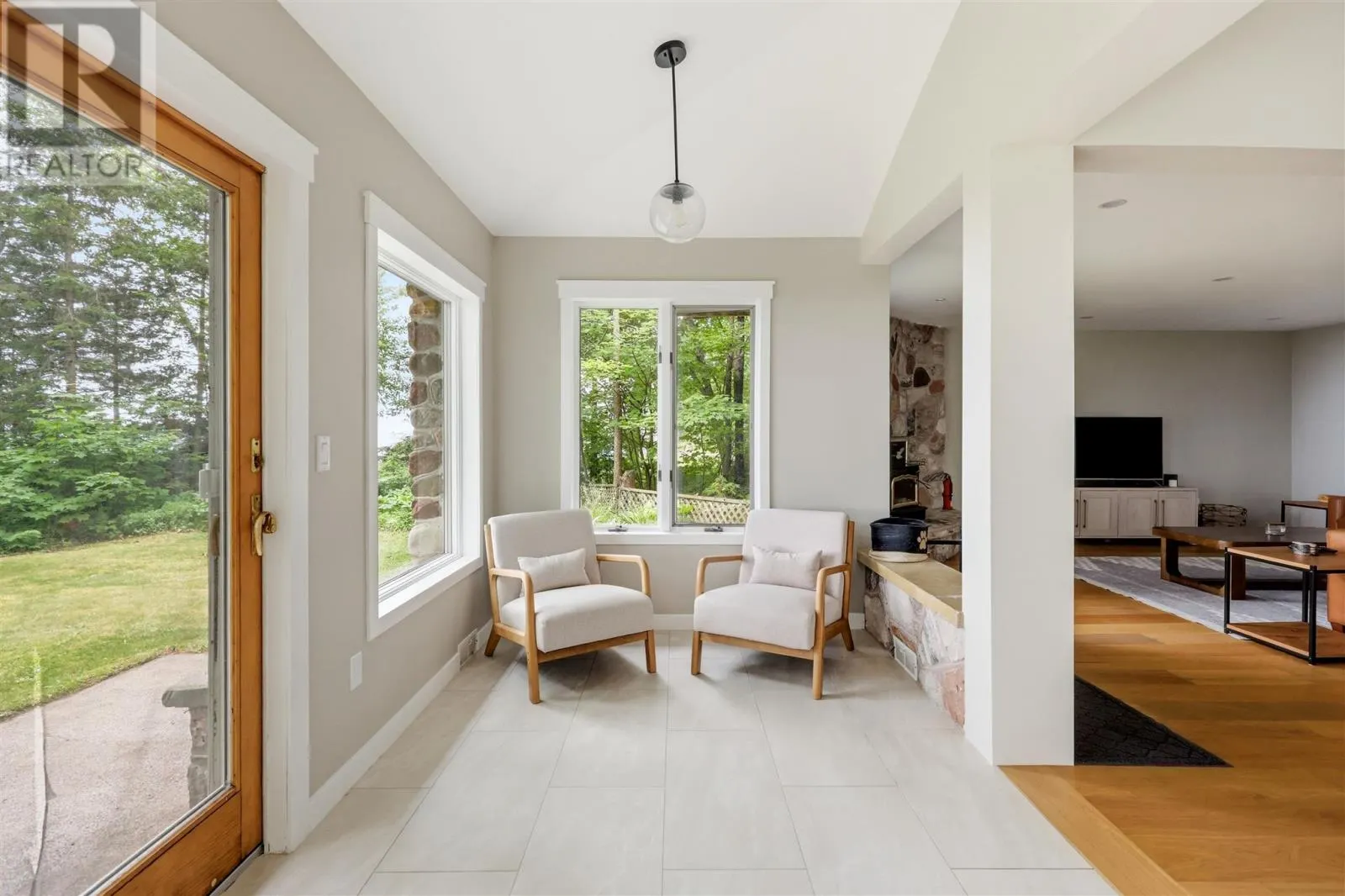 15 Dominion Park DR