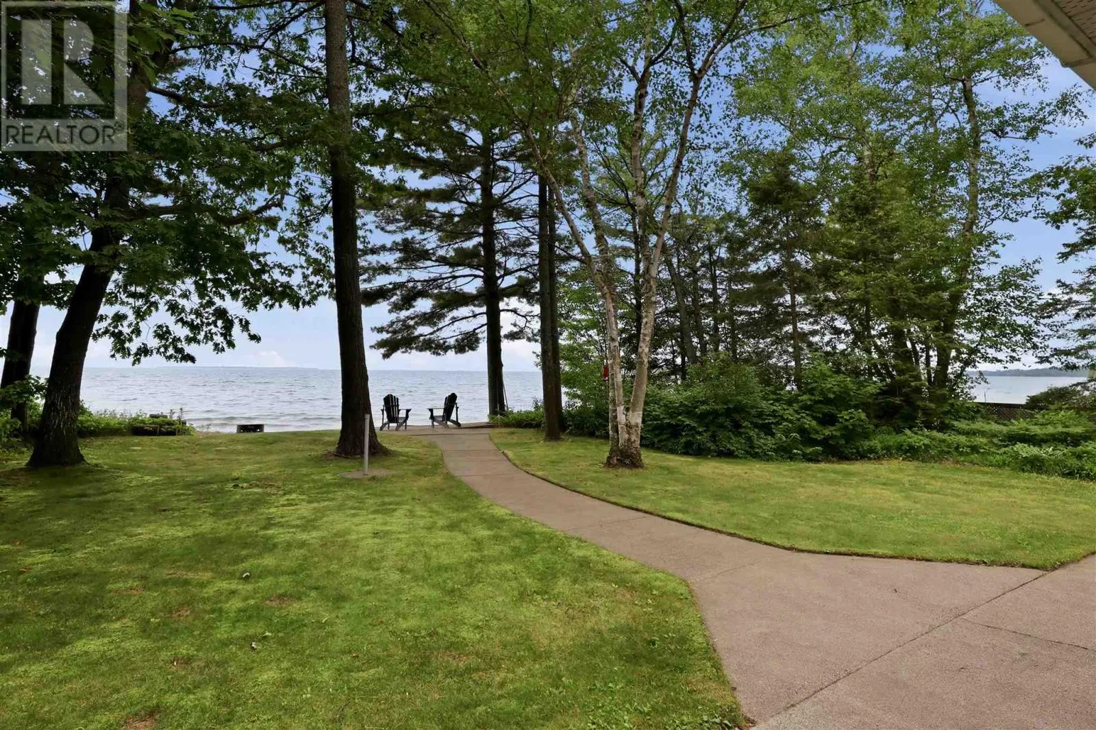 15 Dominion Park DR