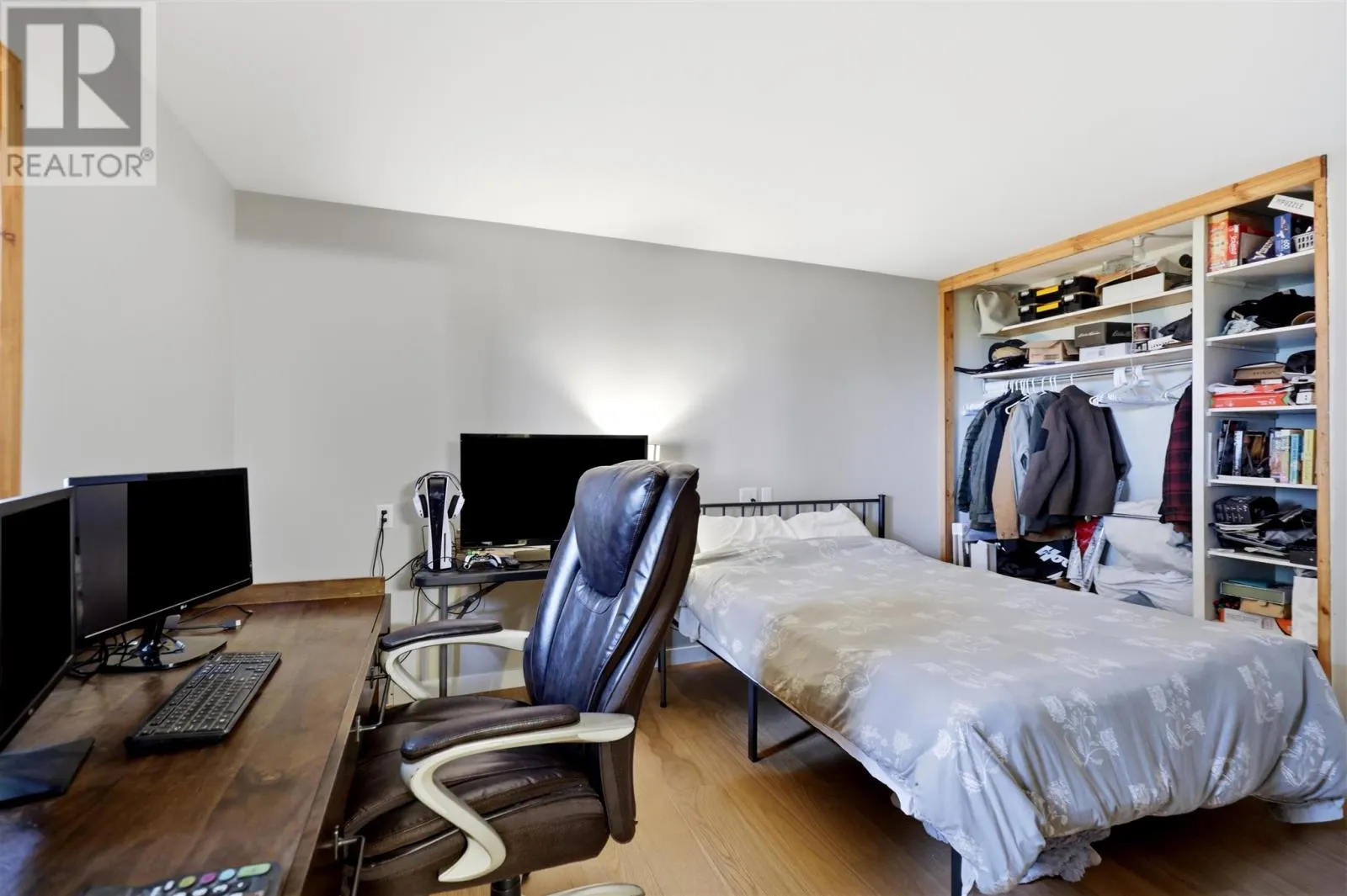 15 Dominion Park DR